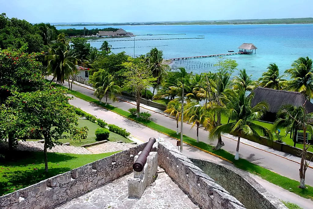 bacalar beach