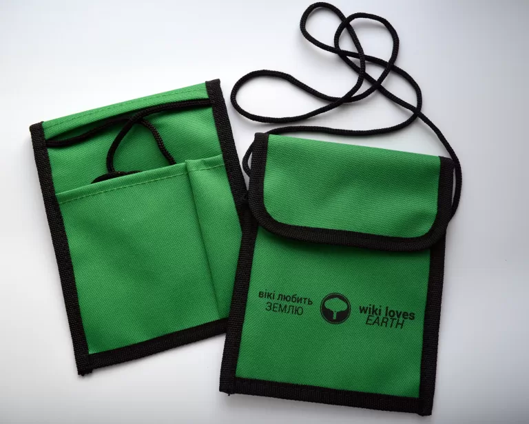 Best Travel Neck Wallets for Safe and Secure Travel