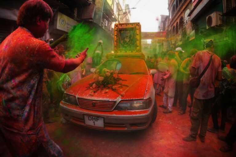 Exploring Cultural Traditions: How Travel Can Change Your Perspective